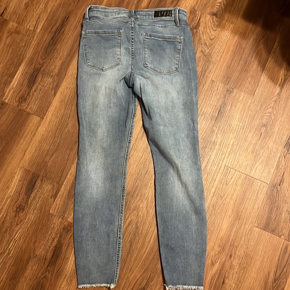 Kenneth Cole Jess skinny jeans size 2 - Picture 3 of 3